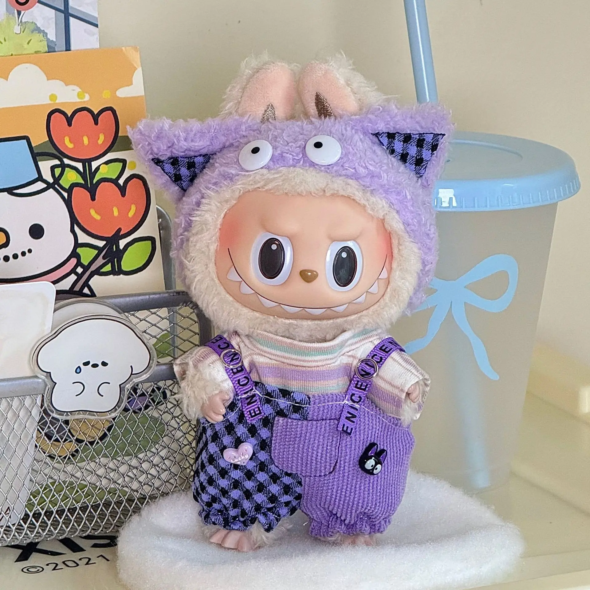 

Kawaii 17cm Labubu Sitting Party Baby Clothes Cute Labubu Blind Box Series Doll Purple and White Plush Clothes Set