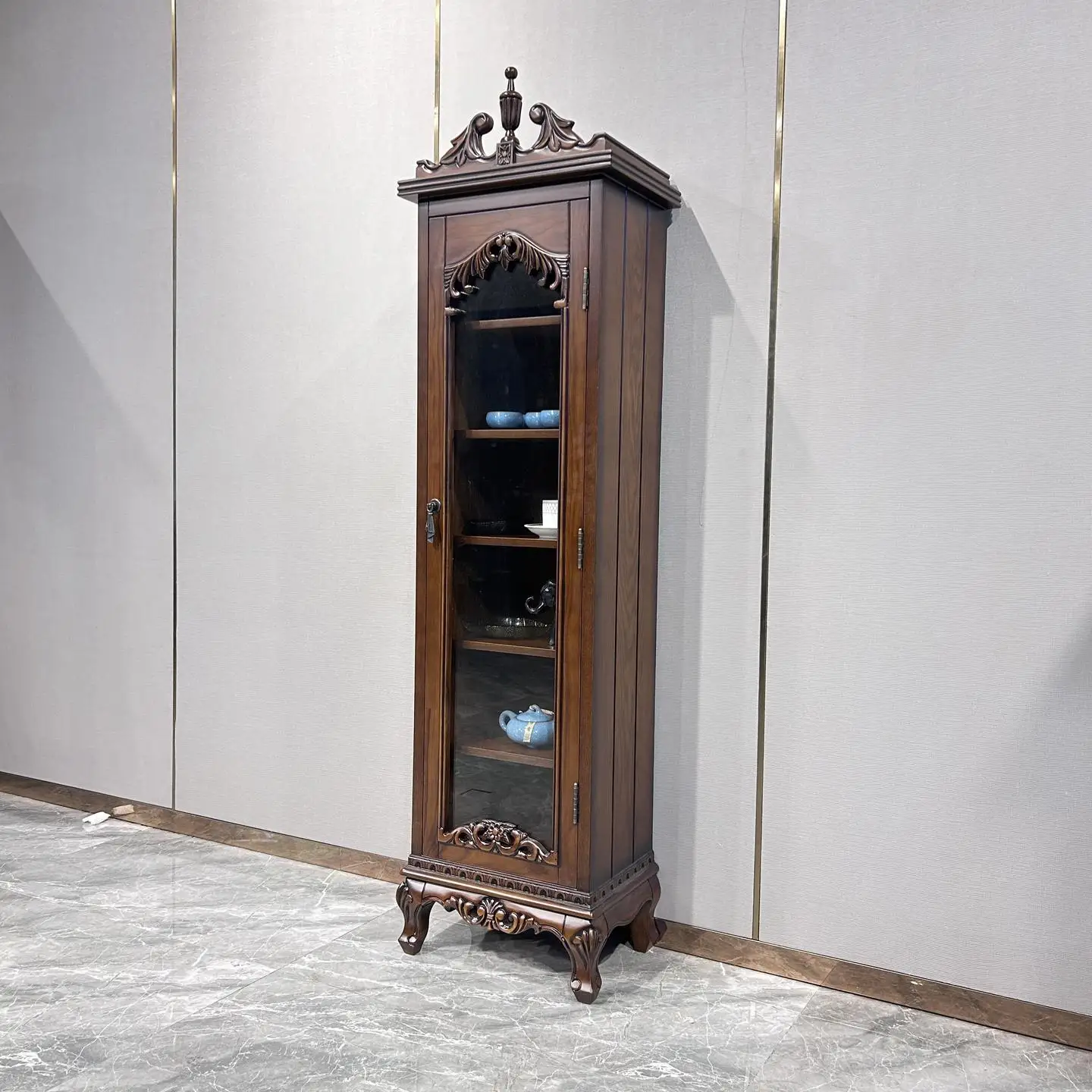 

American solid wood wine cabinet, living room against the wall, European retro glass decorative display cabinet, shelf,