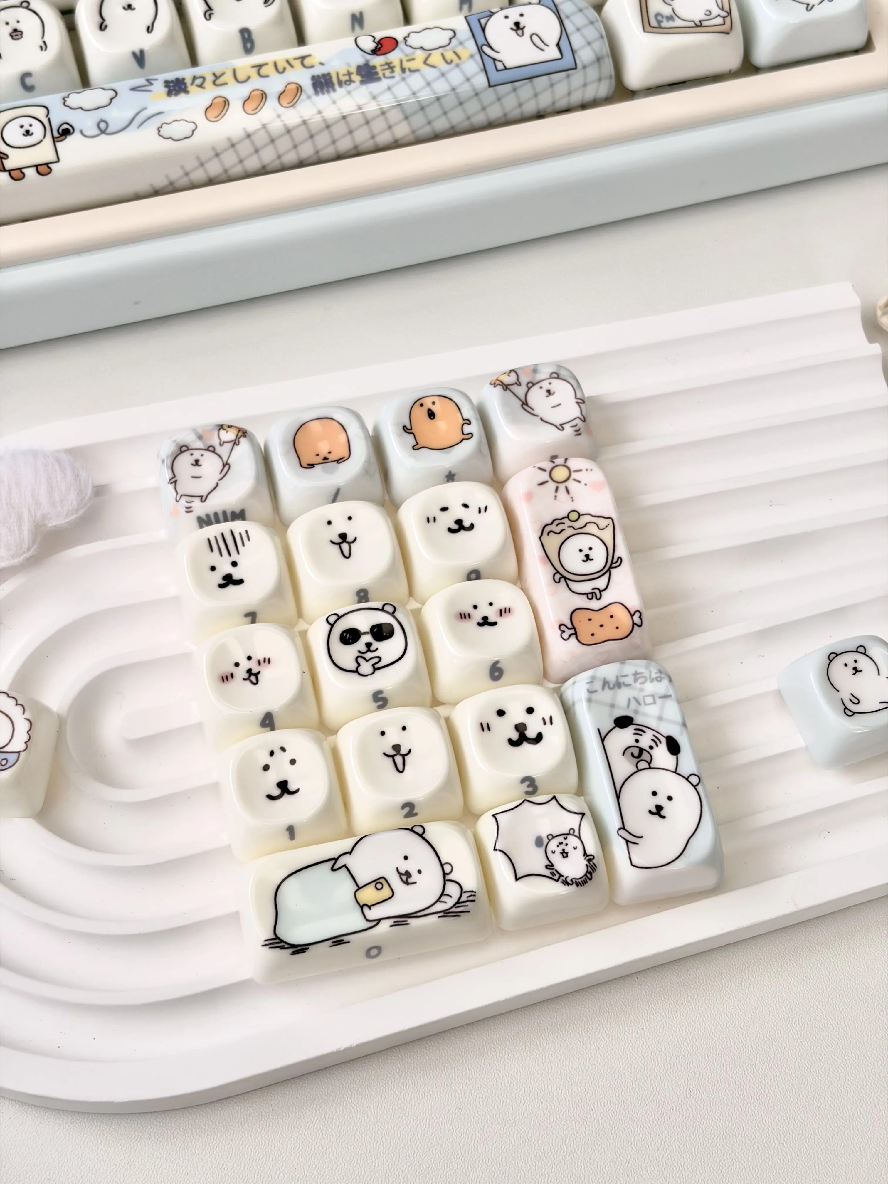 MAIMOOO Self Mocking Bear Key Cap Crystal Jelly Cute Jade Grease Pc Moa134 Key Customized Diy Mechanical Keyboard Cap view 6
