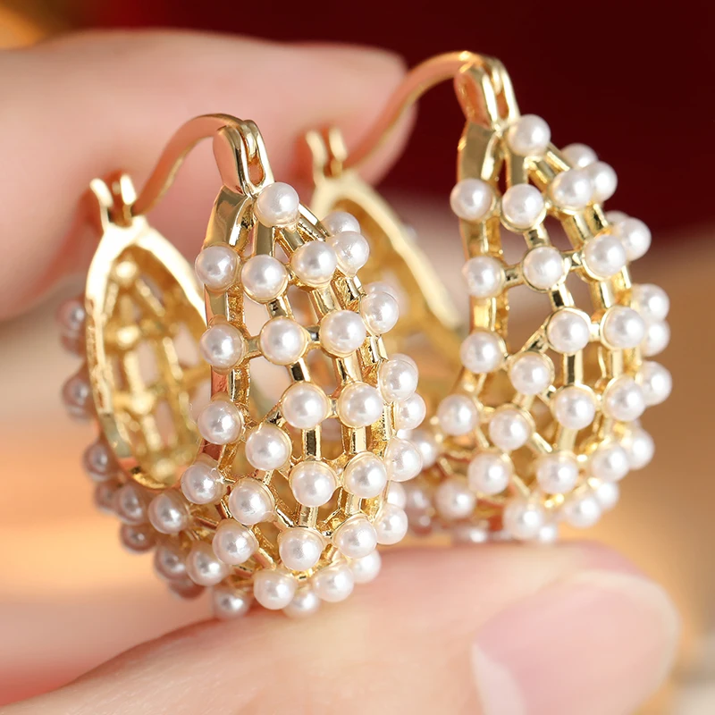 Women's Elegant Luxury Imitation Pearl Cluster Hollow Hoop Earrings Fashion Classic Wedding Anniversary Fine Jewelry Accessories