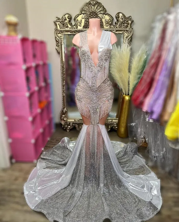 실버 다이아몬드 인어공주 스타일 프롬 드레스 반짝이는 크리스탈 태슬 시스루 메쉬 생일 파티 이브닝 가운 맞춤 제작 여성용 드레스