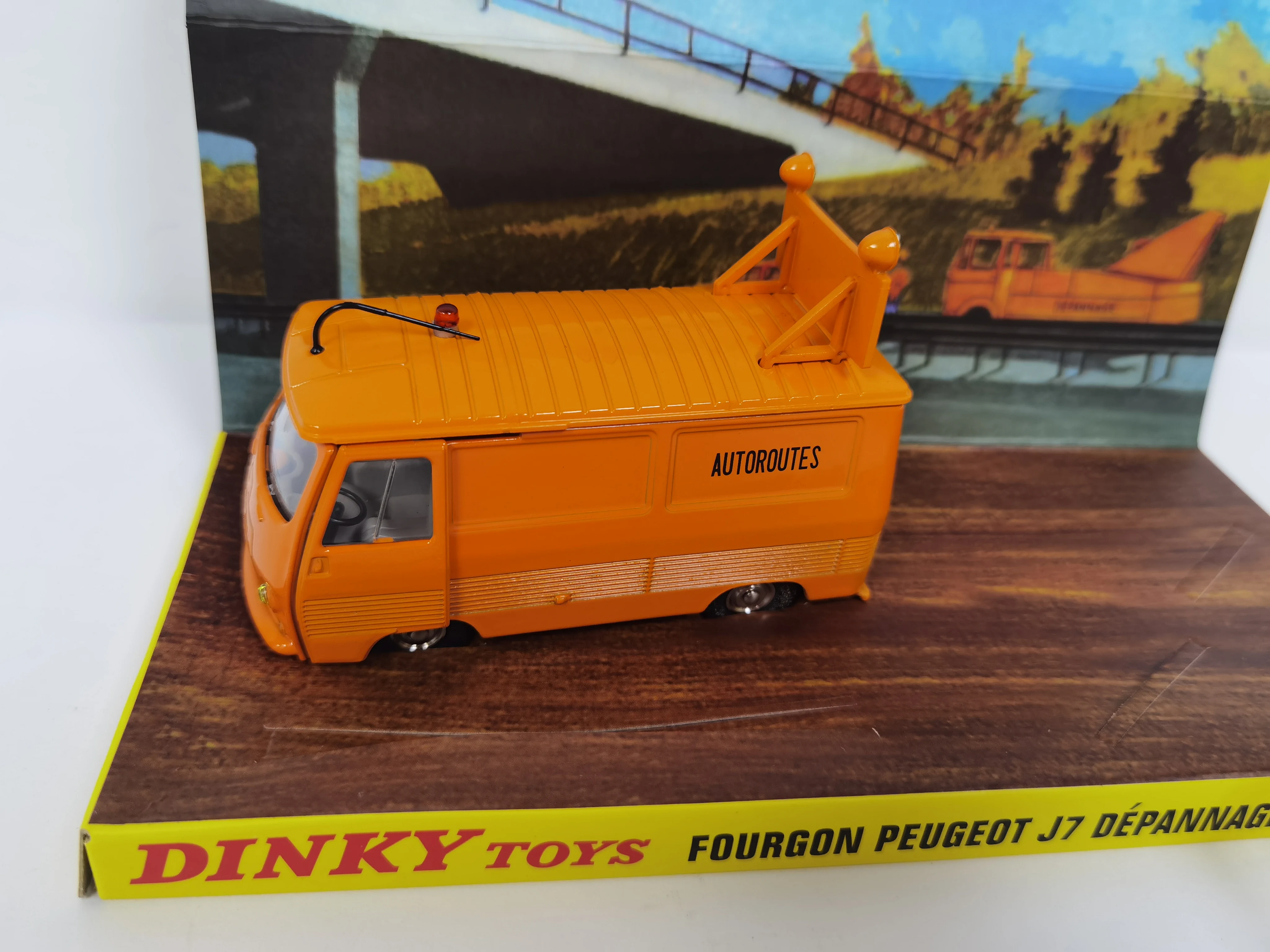 Modèle réduit de voiture Atlas Dinky 570A FOURGON J7, jouet moulé sous pression, 1/43