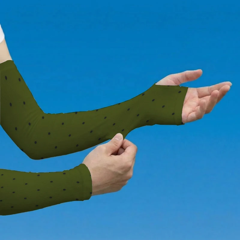 1Pair Unisex Ice Sleeve Arm Covers Olive Green Base with Dark Polka Dot Easy Fashion Design Suitable for Running Fishing