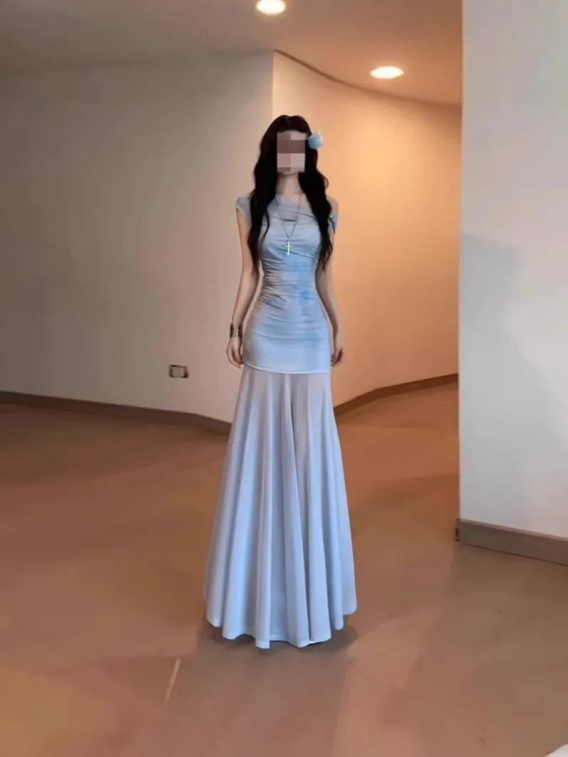 Robe moulante avec ceinture d'hiver, empilée, couches, soirée, danse, célébration, fantaisie, belle, douce, jolies filles mignonnes