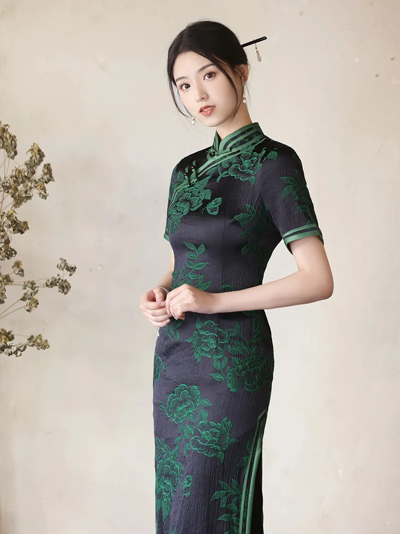 

Traditional Chinese Style Green Floral Print Cheongsam Long High Split Qipao Sexy Tang Costume Banquet Dress