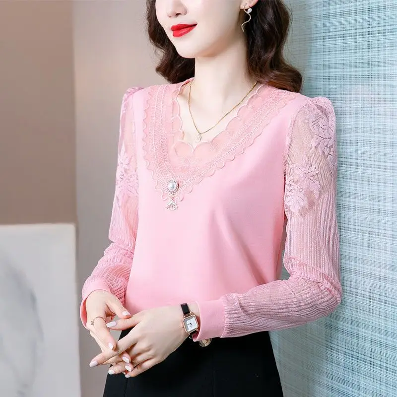 Sexy Lace Hollow Out Patchwork Shirt Spring Autumn Long Sleeve Female Clothing Elegant V-Neck Solid Color Fashion Pearl Blouse