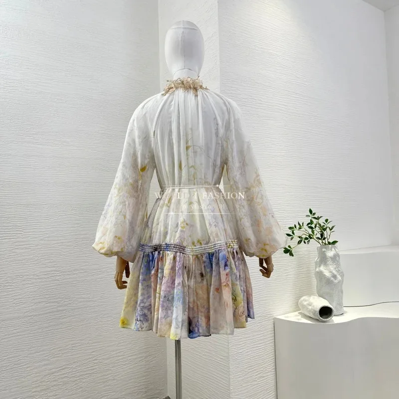 Sukienki damskie na jesień 2026, białe, z kwiatowym nadrukiem, rękawami typu lampion, długie rękawy, haftowane, mini.