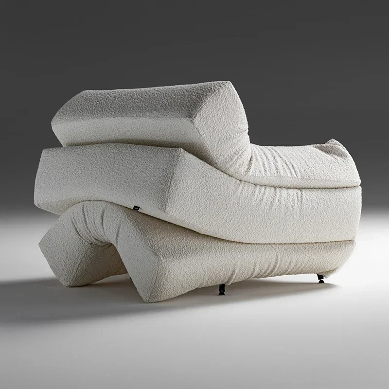 Moderner, einfacher, langer Designer-Sofastuhl für das Wohnzimmer