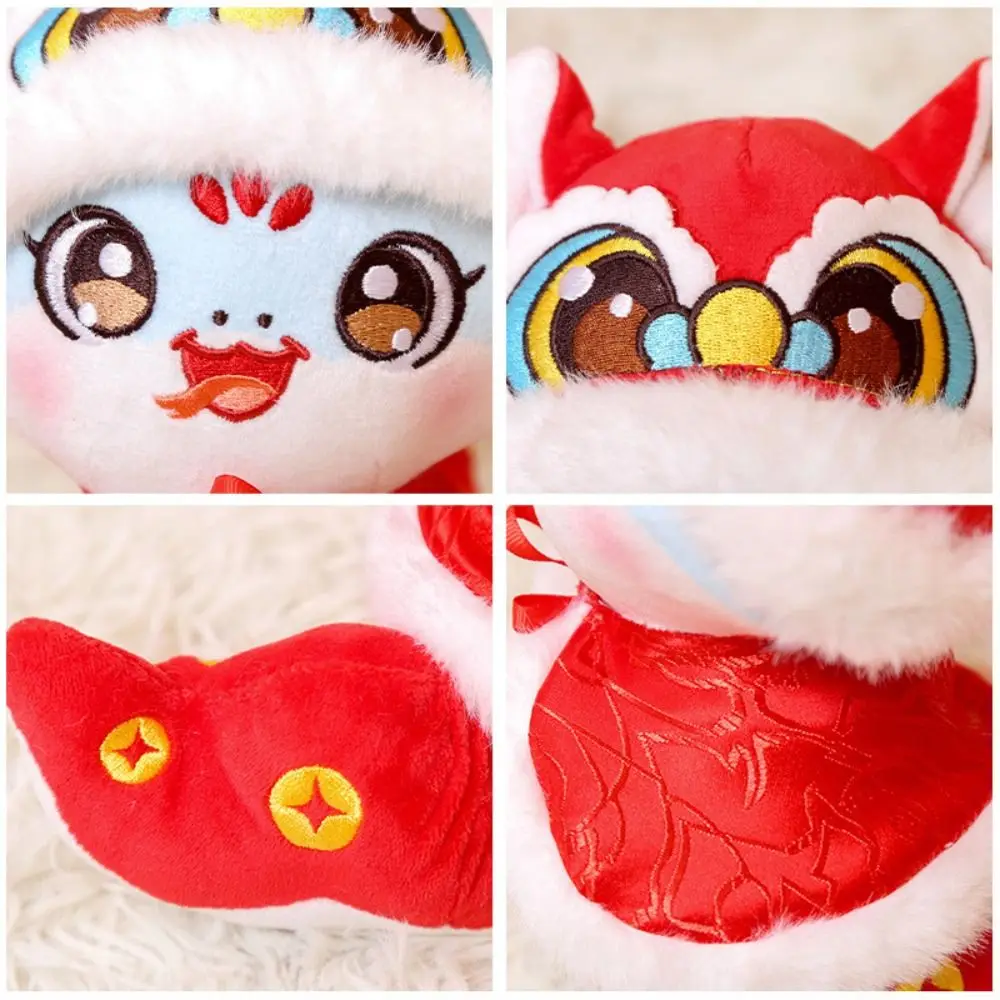 Adorabile Big Eyes 2025 Anno del serpente Giocattolo della mascotte Divertente Hang Lucky Snake Peluche Bambola Kawaii Morbido Serpente Anno Peluche Regali di compleanno