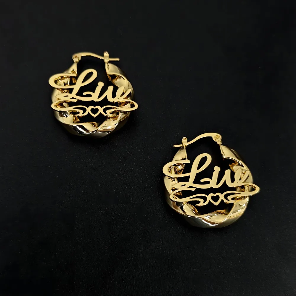 

2023 Custom 30mm Cute Name Girl Earring Gold Plated Twist Hoop Heart Earrings Personalized kids Earring For Children Jewelry