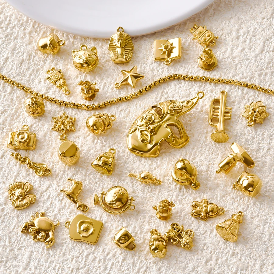 5Pcs 18K Gold Plated New Stainless Steel Pendant Assorted Shapes Mask Globe Trumpet Camera Cat Robot Pendants DIY Jewelry Making