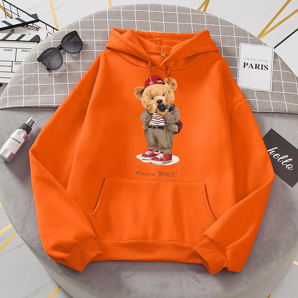 Fashion Teddy Bear Taking Your Photo Sweatshirt Woman Hip Hop Loose Hooded Casual Autumn Fur-Liner Hoodies Fashion S-Xxl Tops