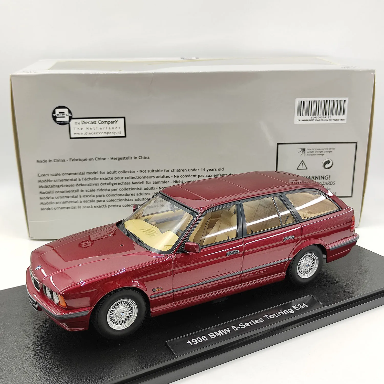 

Diecast TRIPLE9 1:18 Scale 1996 BMW 5 Series Station Wagon E34 Alloy Car Model Collectible Toy Gift Souvenir Display Ornament