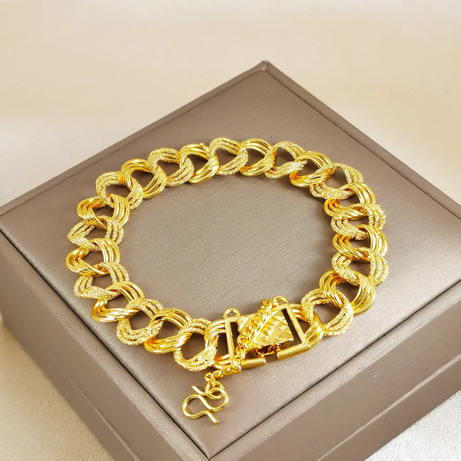 9999 gold luxury flower-shaped bracelet for men and women in the Middle East. Perfect gift for festival parties.