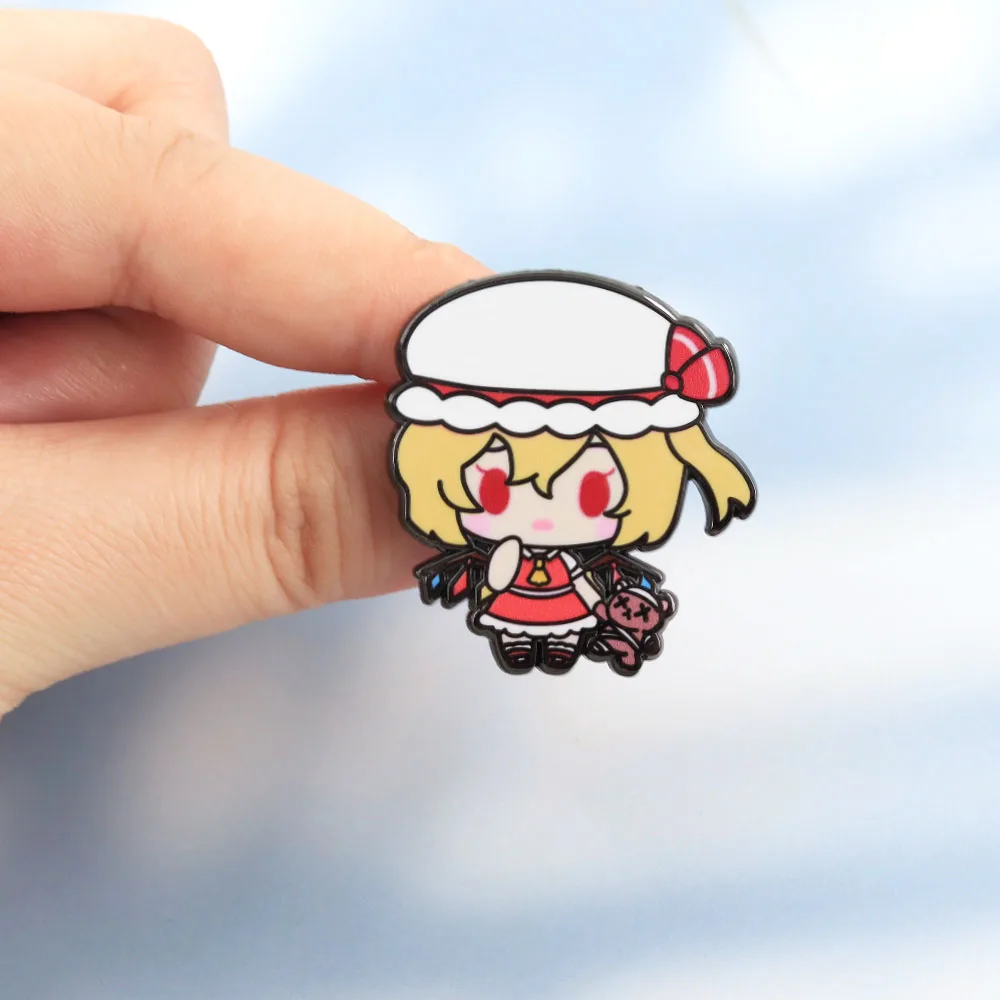 Touhou Project Flandre Scarlet Emaille-Pins Niedliche Anime Flandre Broschen Kawaii Vampirmädchen-Abzeichen Rucksack-Anstecknadel Fangeschenk – Detail 7