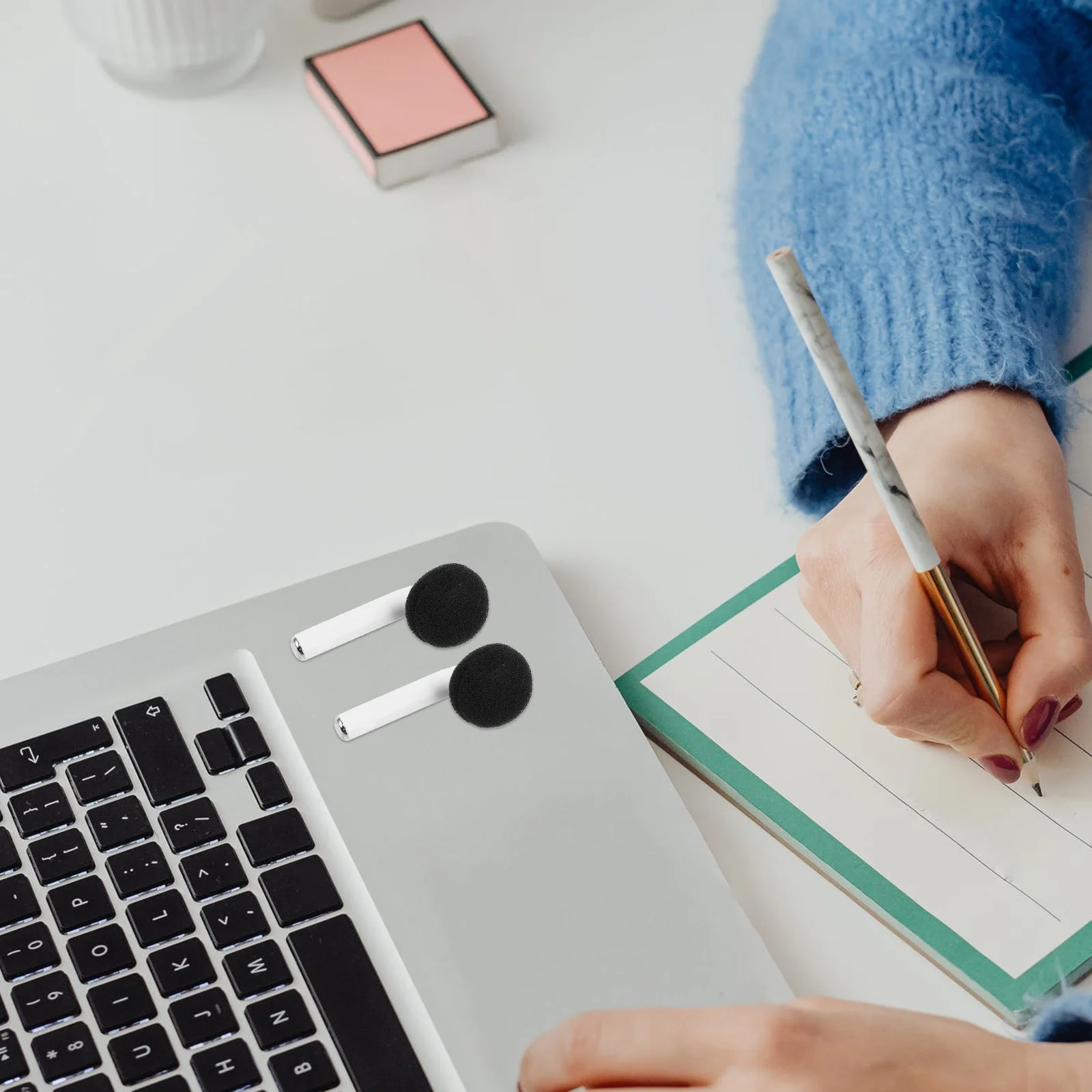 

100pcs 18mm Black White Sponge Earphone Cover Replacement Tips Comfortable Lightweight Universal Fit Earbud Protectors