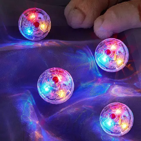 3 stuks Cat Motion Light Up Interactieve Flash Ball Ghost Kleine batterij-aangedreven paranormale apparatuur Draagbare LED Gift Huisdier Speelgoed