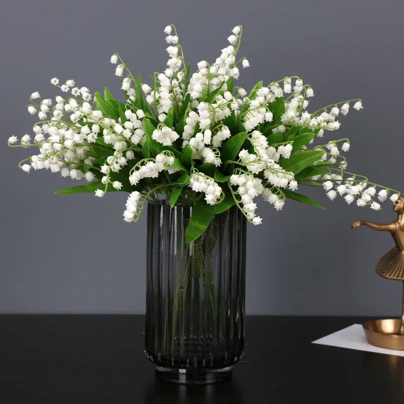 20pcs/pack High Quality Artficial Flower White Plastic Lily Of The Valley Bouquet The Bride Bridesmaid Wedding Decoration