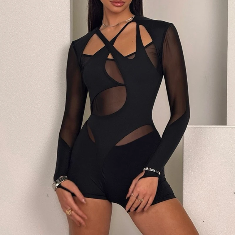 2025 automne et hiver nouvelle mode femme couleur unie Sexy maille Perspective creux Slim Fit combinaison