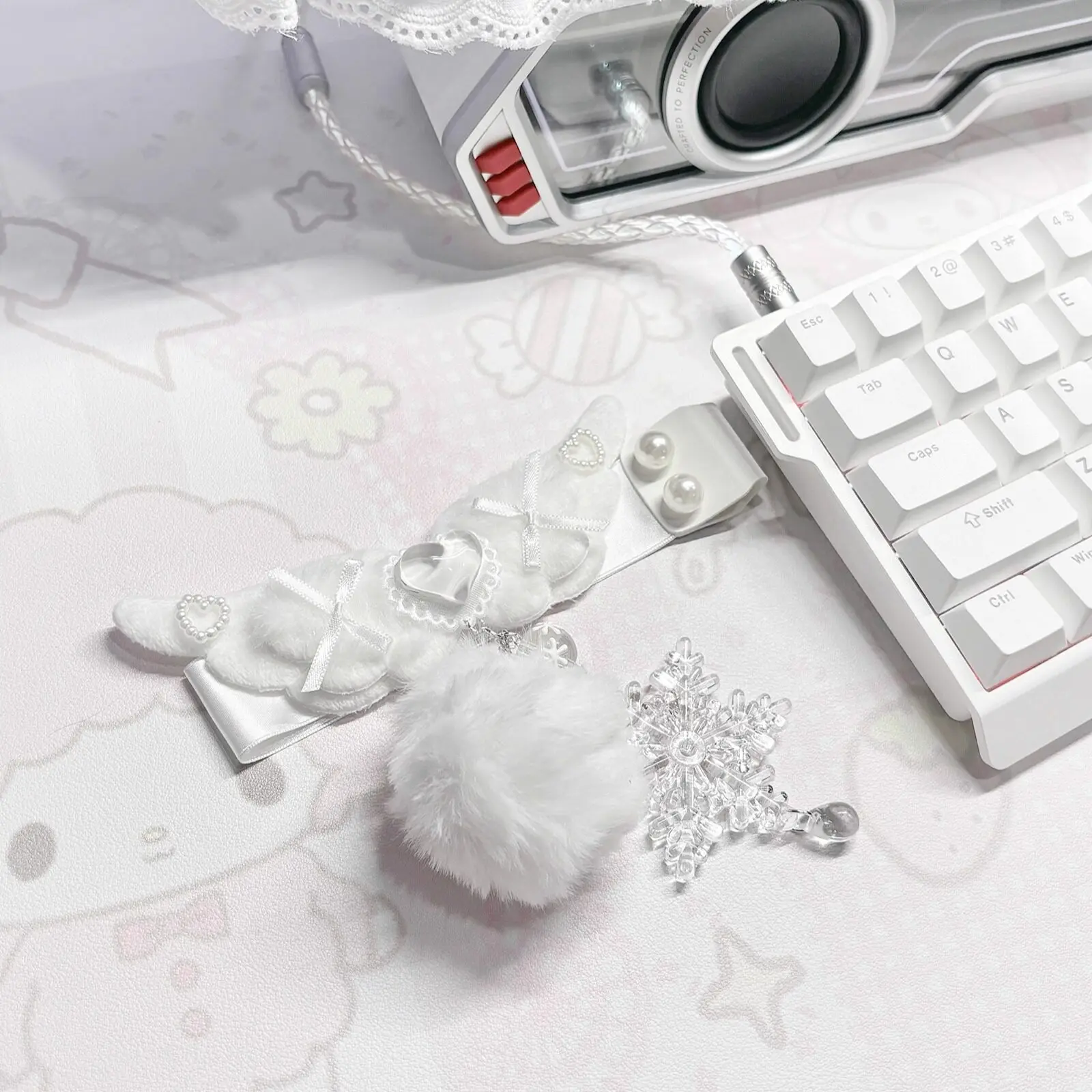 White Wings Themed Keyboard Ribbon Custom Original Handmade Snowflake Fluffy Ball Strap for Mechanical Keyboard Decorative Gift