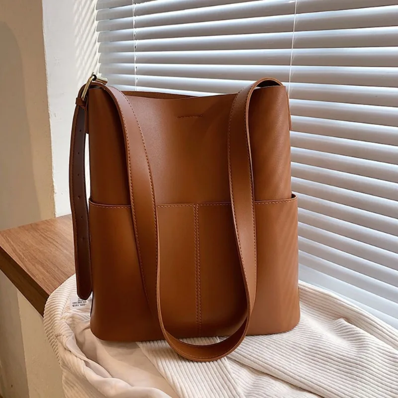 Large Tote Bag Stylish Large Capacity Women's Bags, Solid Color Messenger Shoulder Handbag Magnetic Closure for All Occasions