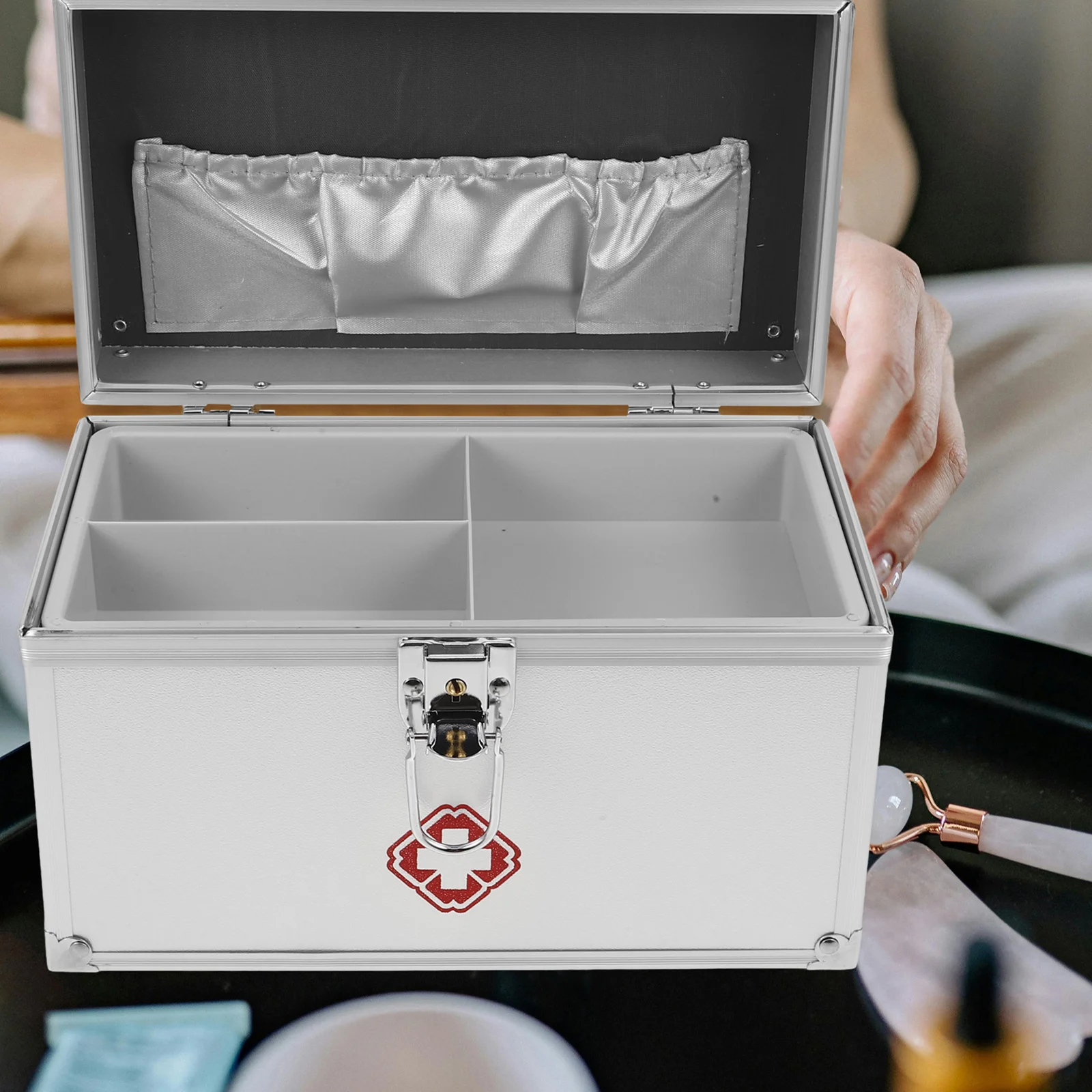 First Aid Box Large Capacity Portable Medicine Storage Organizer Sturdy Leakproof Handle Design for Home Outdoor Emergency Use