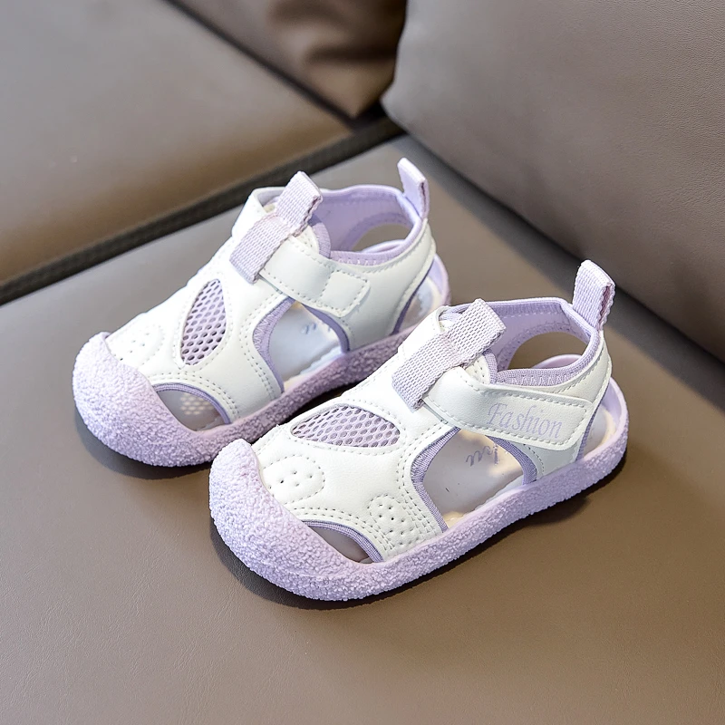 Kinder-Sportsandalen mit Ausgehöhlten Zehen, Geschlossene Zehenpartie, Jungen Mädchen Freizeitschuhe, Weiche Sohle, 2026 Sommer Neue Kinder-Strandschuhe Rutschfest – Detail 6