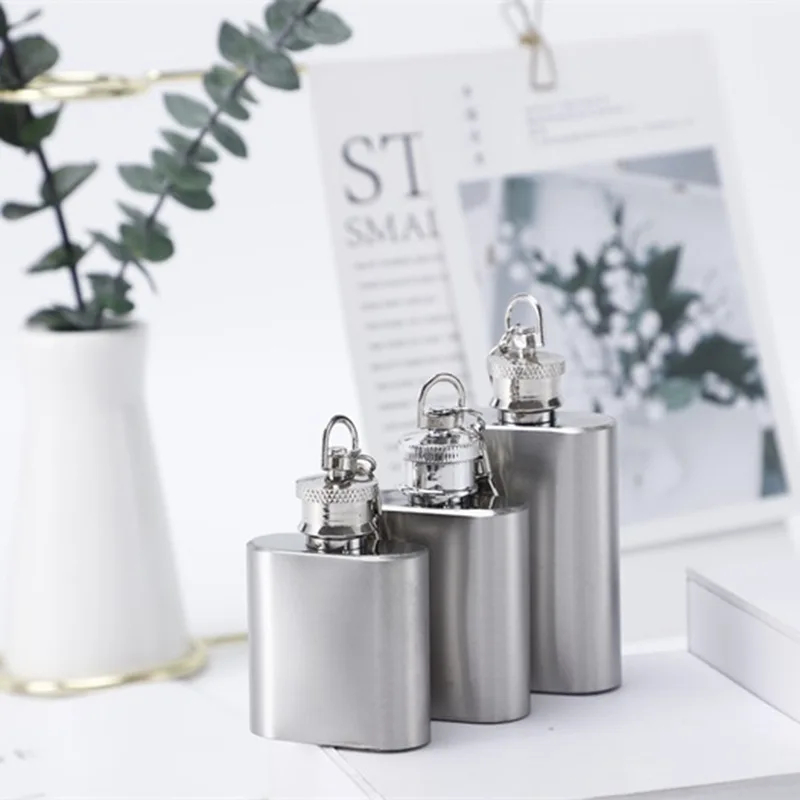 1/2oz Stainless Steel Hip Mini Flask Square Keychains Gift Package Alcohol Whiskey Hip Flask Screw Cap Lady Birthday