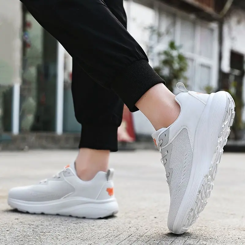 Lightweight Outdoor Sneakers Men's Trendy Sneakers Tie Casual Thick Bottom Non-slip Breathable Women's Running Shoes