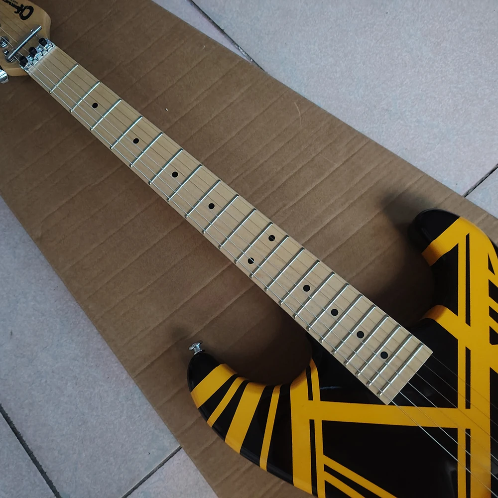 

High quality yellow and black line electric guitars in stock, select the fastest shipping method according to the buyer's addres