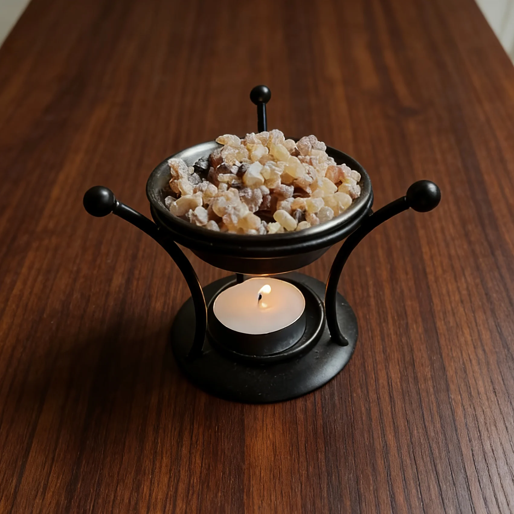 1PC Resin Frankincense Portable Essential Oil Diffuser Retro Aromatherapy Burner Creative Candle Holder Oil Warmer