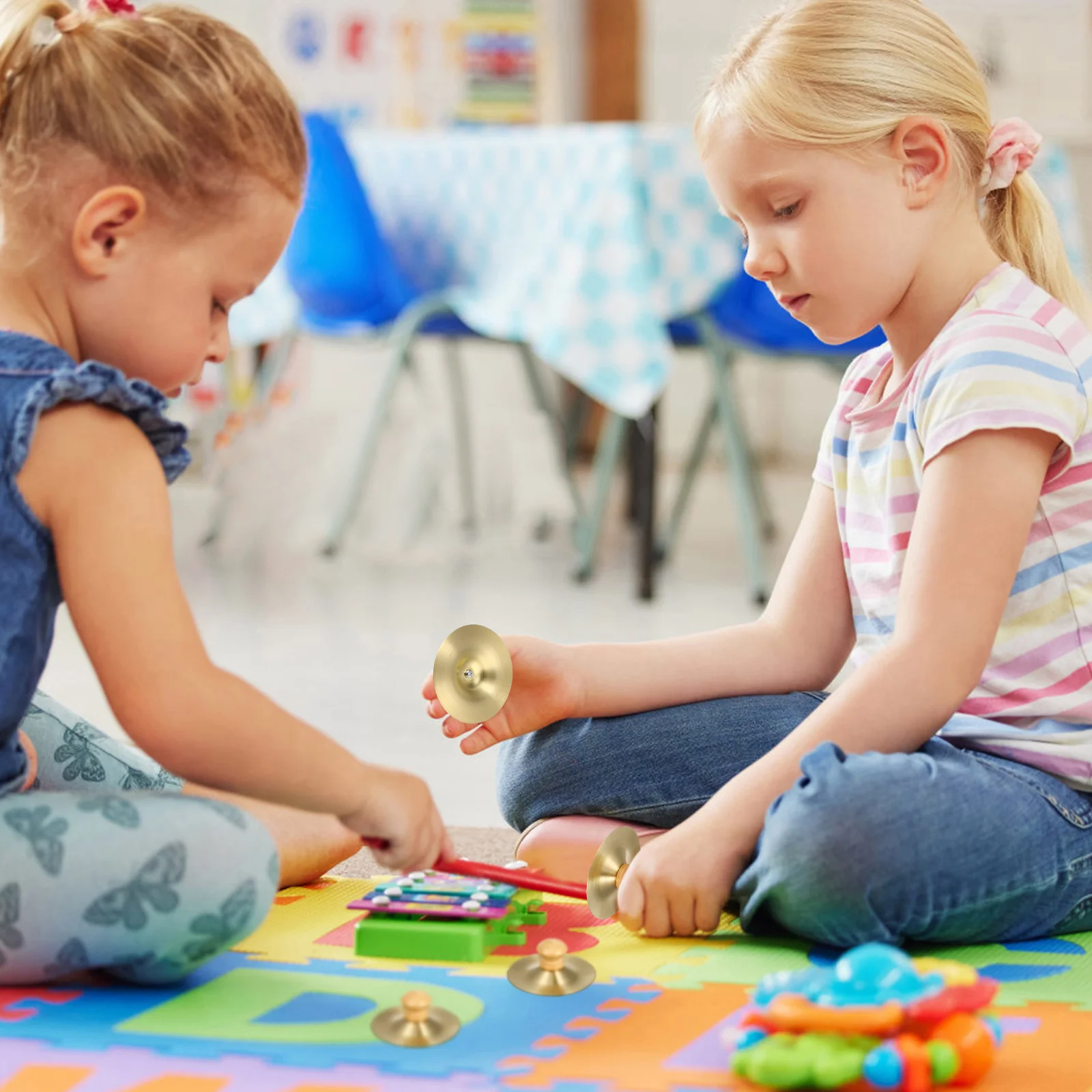 

4Pcs Finger Cymbals Kids Musical Instruments Sturdy Mini Cymbals for Dancing Parties Early Education Mini Cymbal Instruments