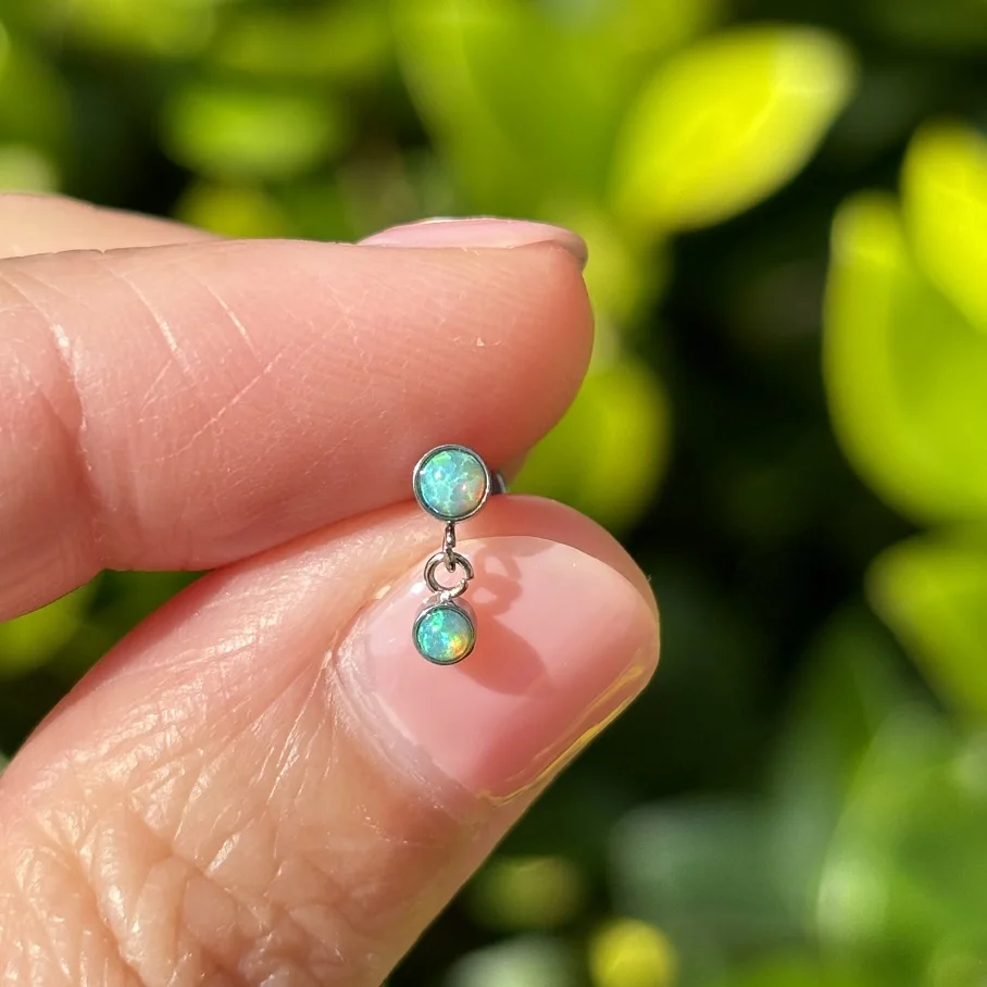1Pc Opal Daith Piercing 16G Surgical Steel Internal Thread Double Opal Tassel Flower Labret Rings Tragus Helix Piercing Jewelry