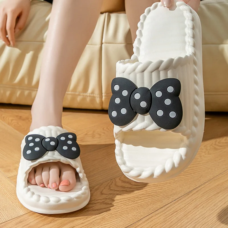 Bow Tie Slippers for Women Sweet Girls Flip Flops Outdoor EVA Non-Slip Beach Slides Comfortable Sandals Summer Fashion Slippers