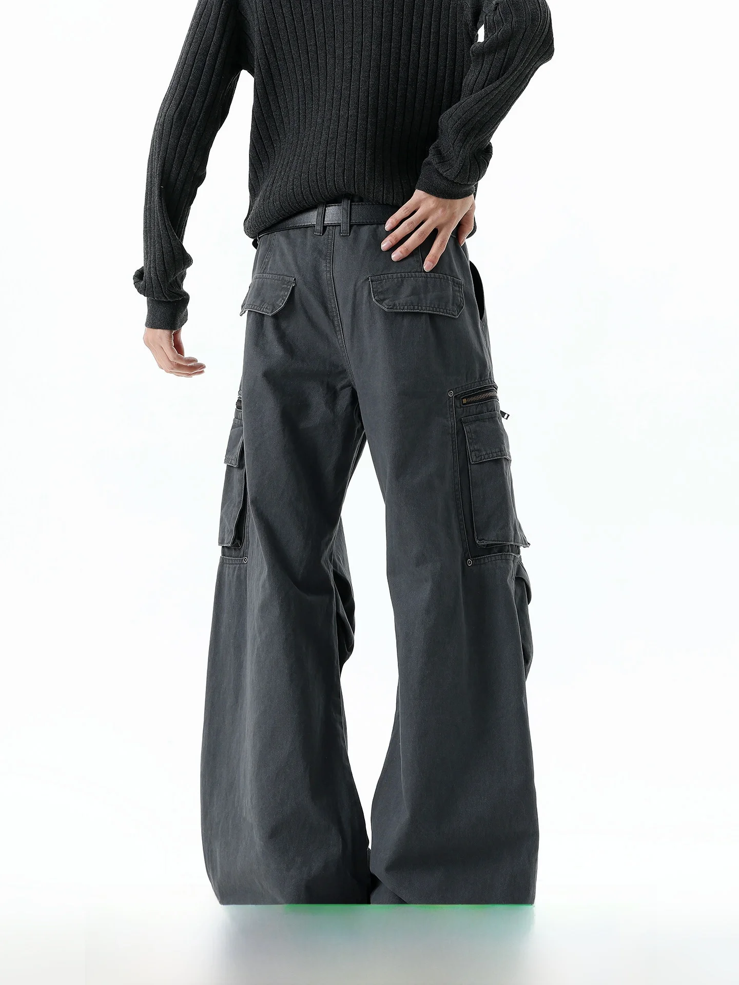 Boyue American Retro Workwear Style Wide Leg Pants Loose Multi Pocket Zipper Design Straight Leg Trousers for Men And Women