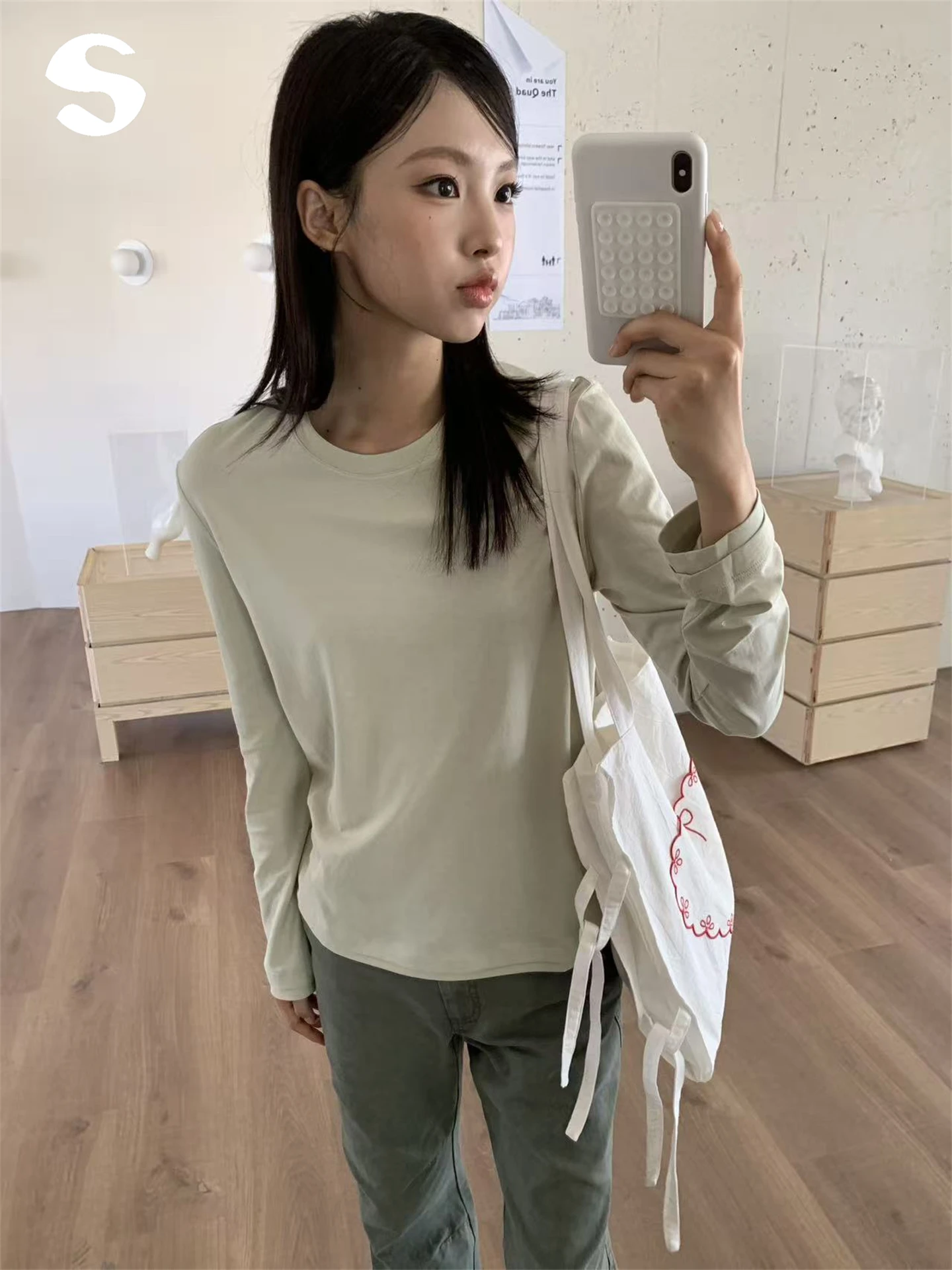 

Повседневная облегающая футболка из чистого хлопка с длинным рукавом для молодых женщин в корейском стиле, базовый слой, цветной топ