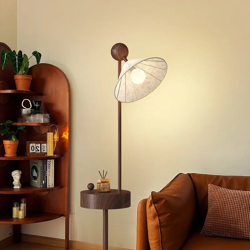 

Medieval wabi-**** floor lamp Song's aesthetics living room next to sofa bedroom bedside lamp