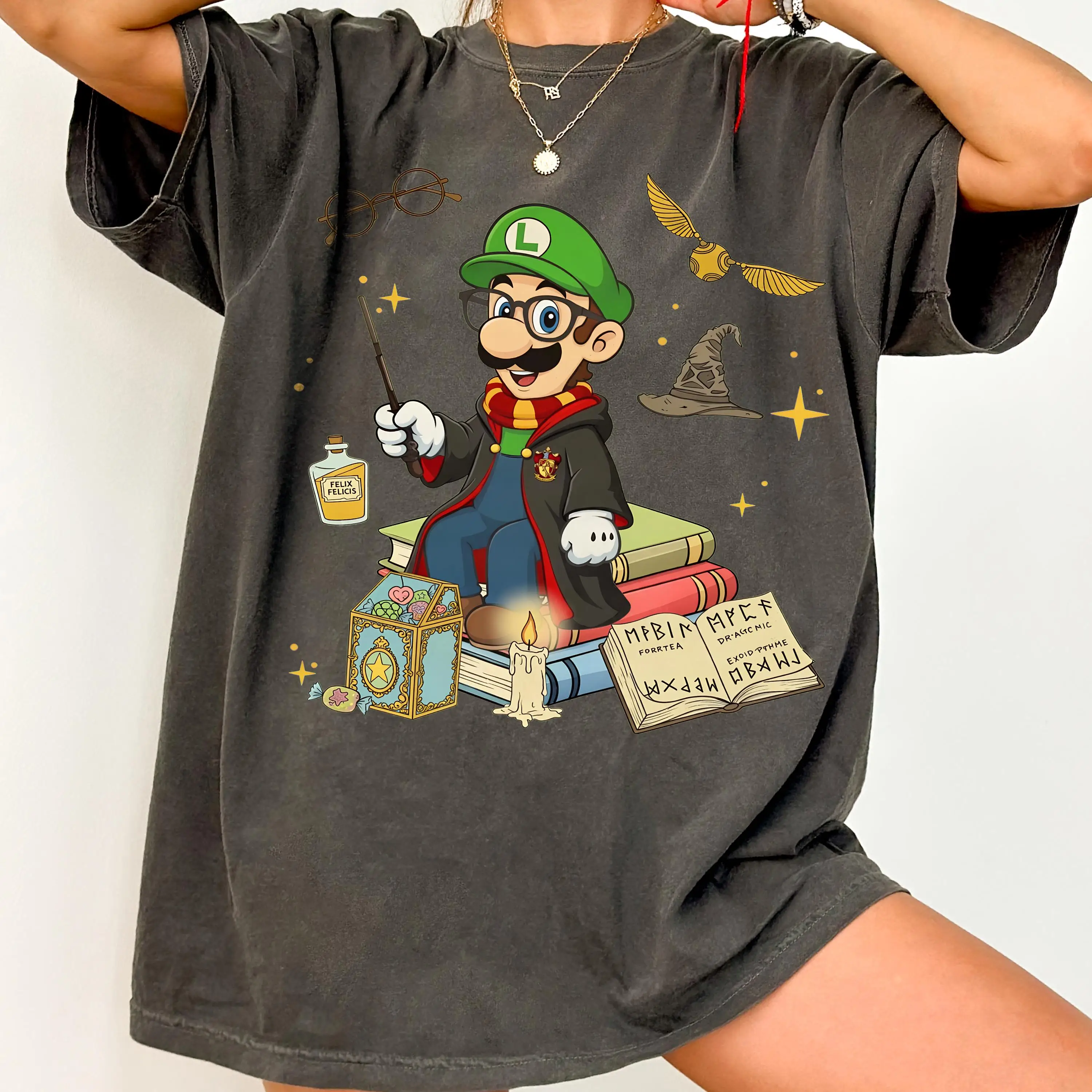 Wizard Luigi Magic Theme T Shirt Vintage Cartoon Game Graphic Unisex Dark Grey Short Sleeve Tee Men Women Loose Casual Tops