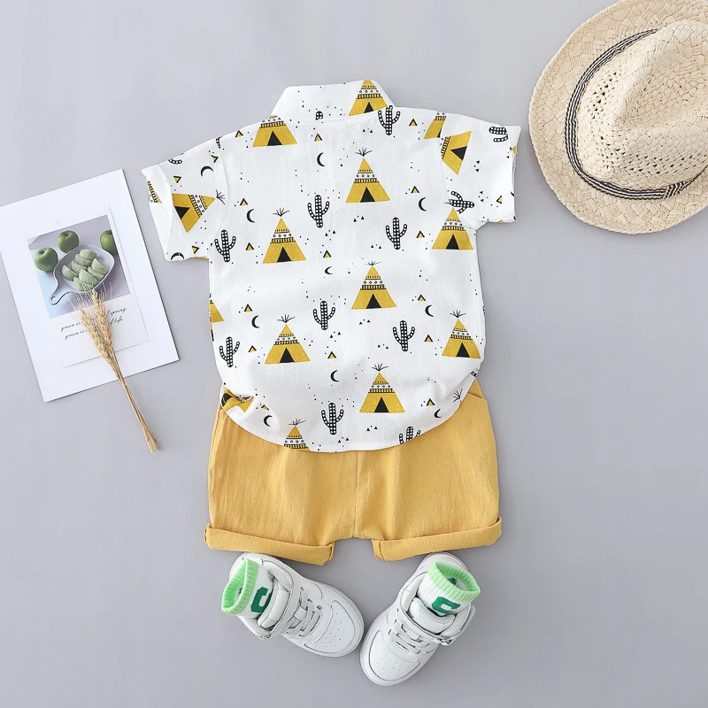 2PCS Children\'s Summer 100% Cotton Random Full Print Triangle Pattern Short Sleeved Stand up Collar Shirt and Shorts Set