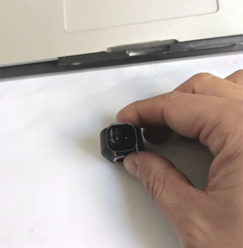 1 ชิ้นเคาะเซ็นเซอร์สําหรับฟอร์ด Mondeo lll BJ.01 OE No. :2R3A-12A699-AA