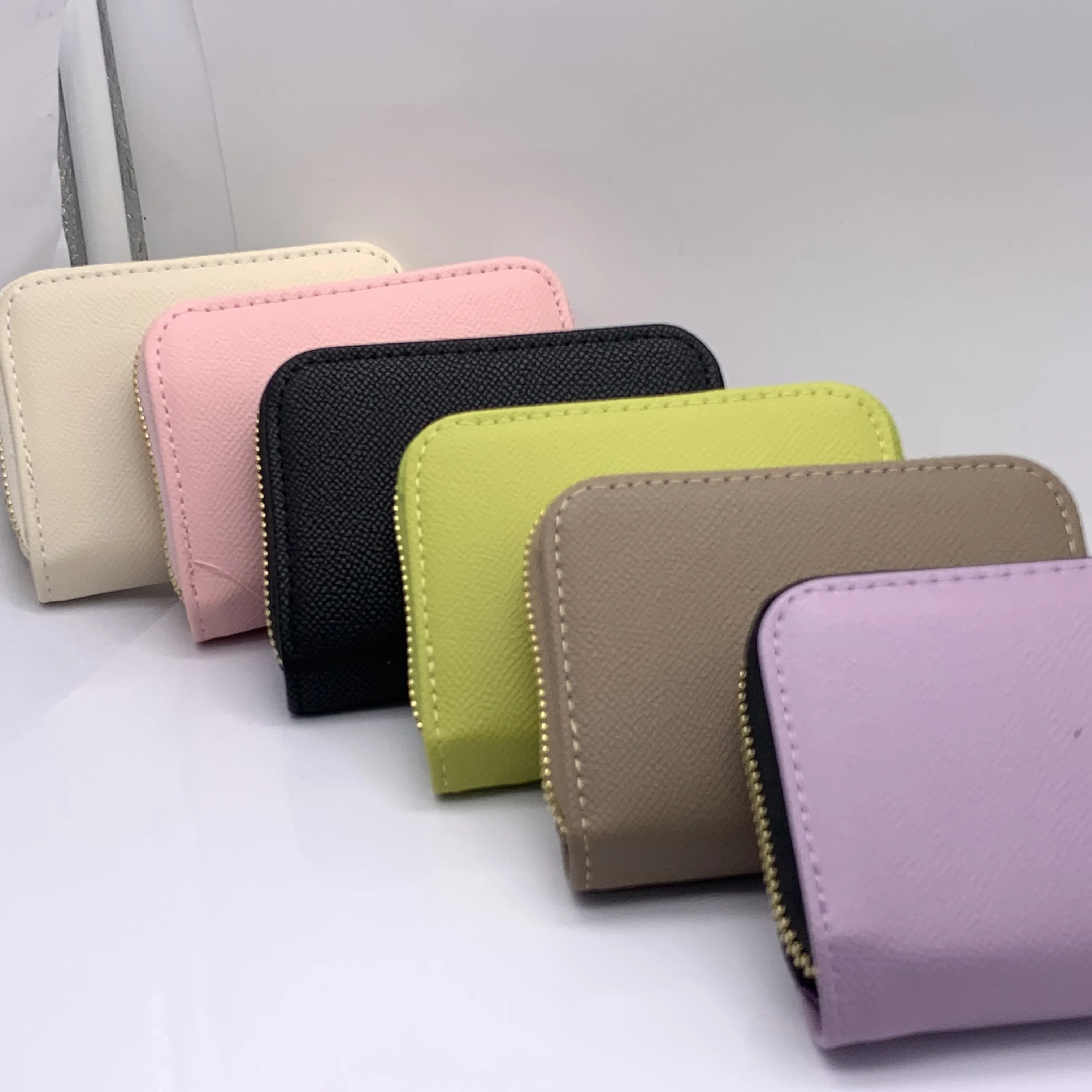 2024 Bolso Carralero La Nuevo Audree Moda Cartera simple Tamaño del bolso de lujo