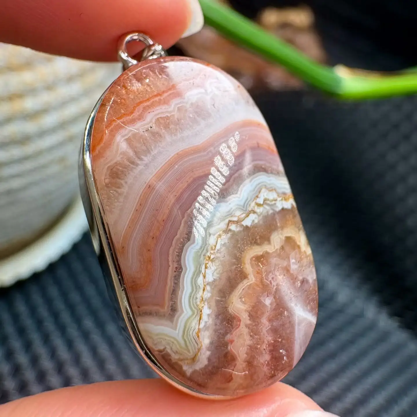 

1 Pc Natural Amethyst Agate Pendant 30MM Oval Shape Crystal Reiki Healing Stone Jewelry Gift For Women