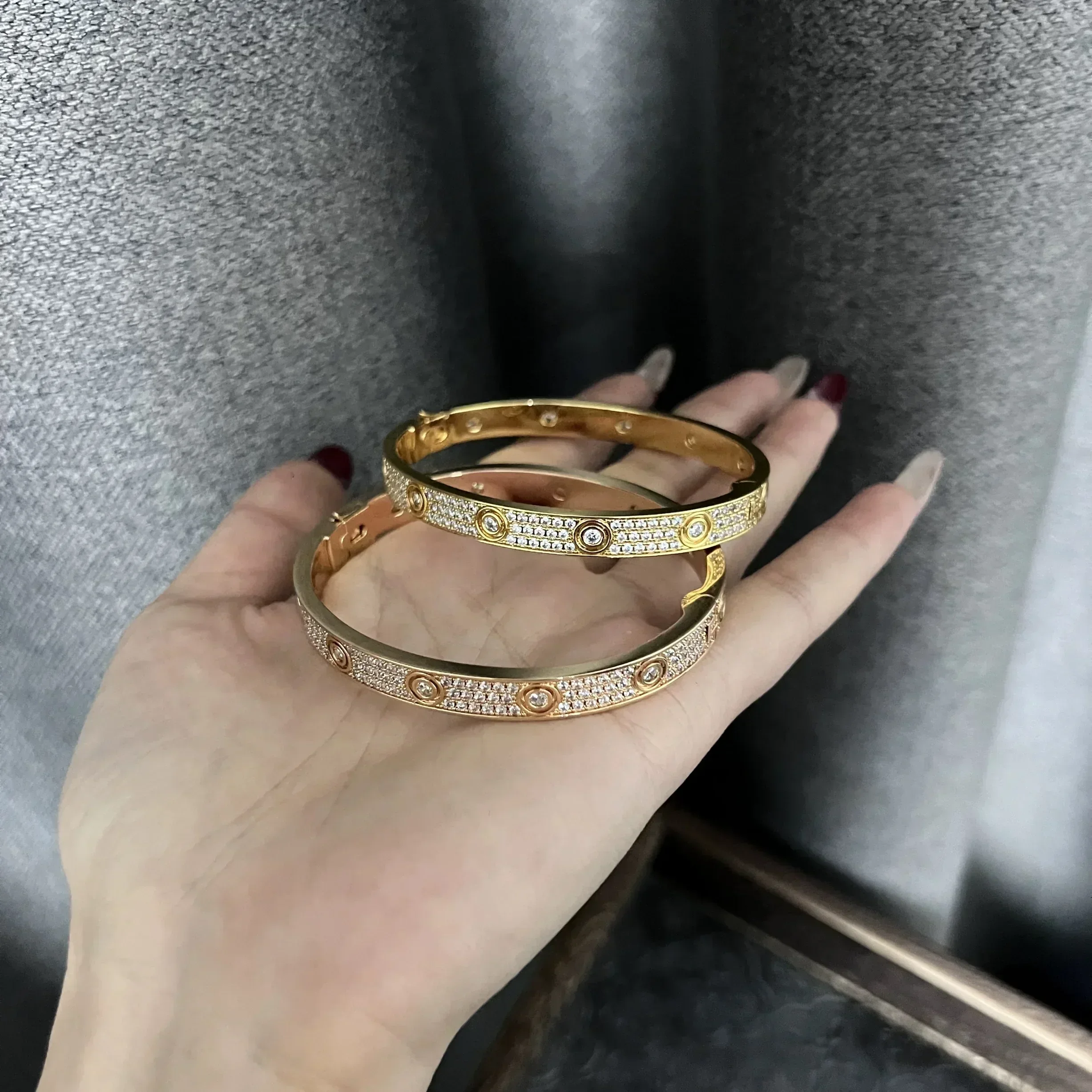 

s925 elegant fashion high-end luxury exquisite full diamond boutique bracelet suitable for all occasions