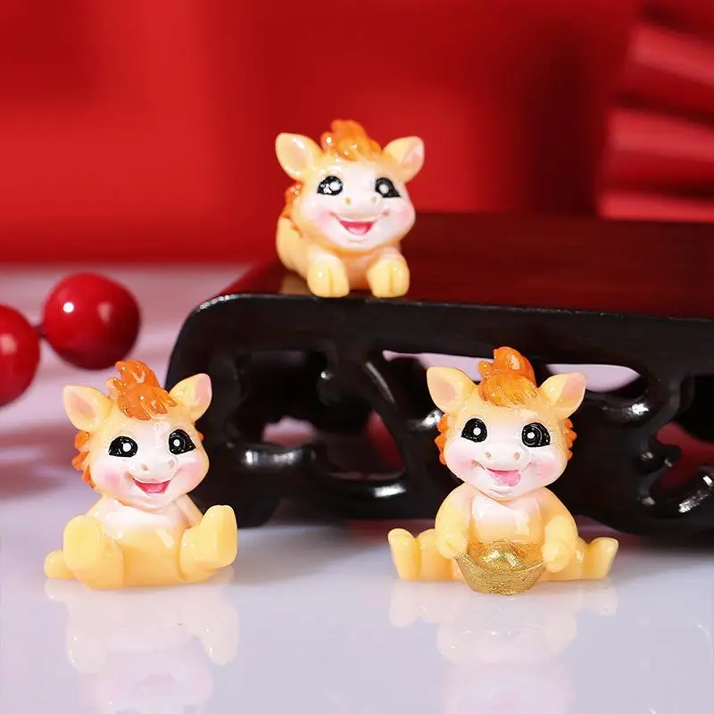 1/2 Buah Ornamen Maskot Kuda Zodiak Resin Mirip Asli Tahun Kuda 2026 Figur Dekoratif Miniatur Kuda Cina