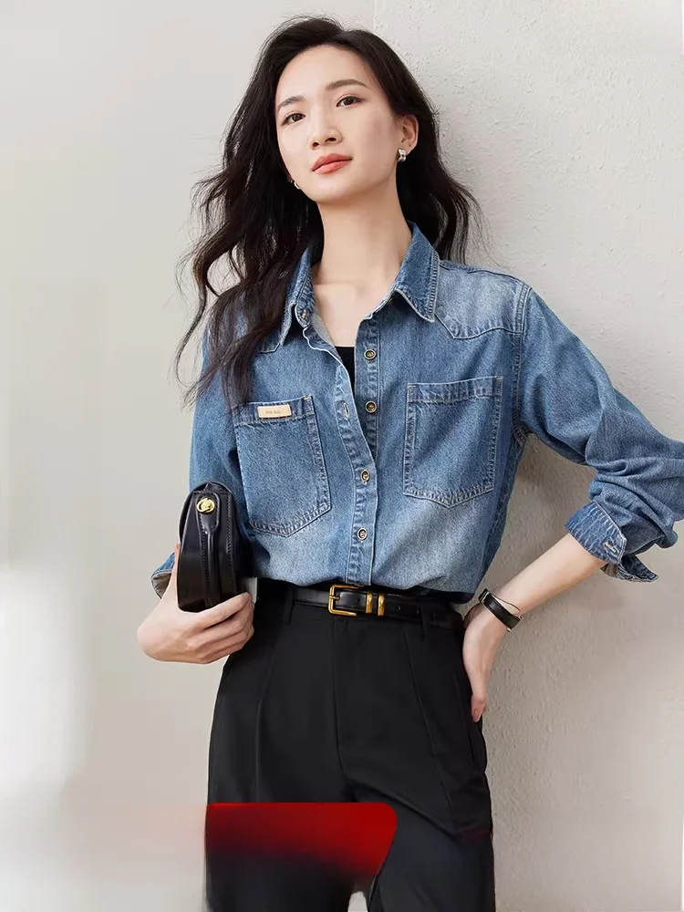 

Мягкая хлопковая джинсовая рубашка для женщин, прямого кроя, с длинным рукавом, однотонная, удобная, моющаяся, для повседневной носки и делового стиля.