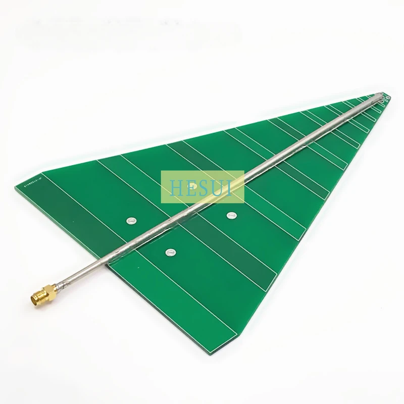 UWB ultra-wideband log-periodic antenna 740MHz-6000MHz