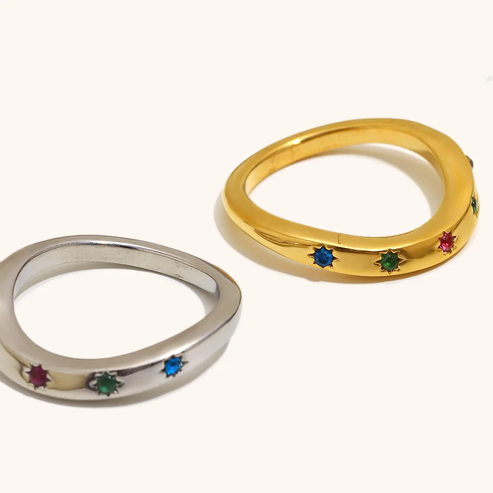 Dreamshow Trendy 18K Gold Plated Stainless Steel Narrow Band Ring Waterproof Star Zirconia Party Gift for Women