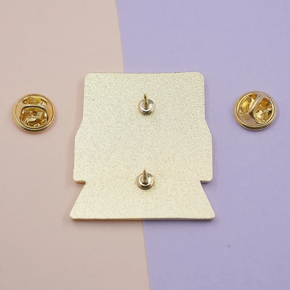 Personalized Retro Camera Cartoon Sexy Girl Enamel Brooch Temptation Photo Lapel Pin Pendant Fixed Clothes Bag Badge Accessories