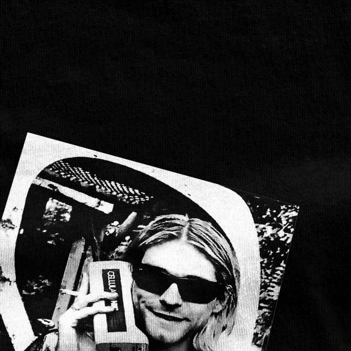 Kurt Cobain Mobile Phone T-Shirts for Men Women 90s Punk Novelty 100% Cotton Tees Round Collar T Shirt Plus Size Clothing