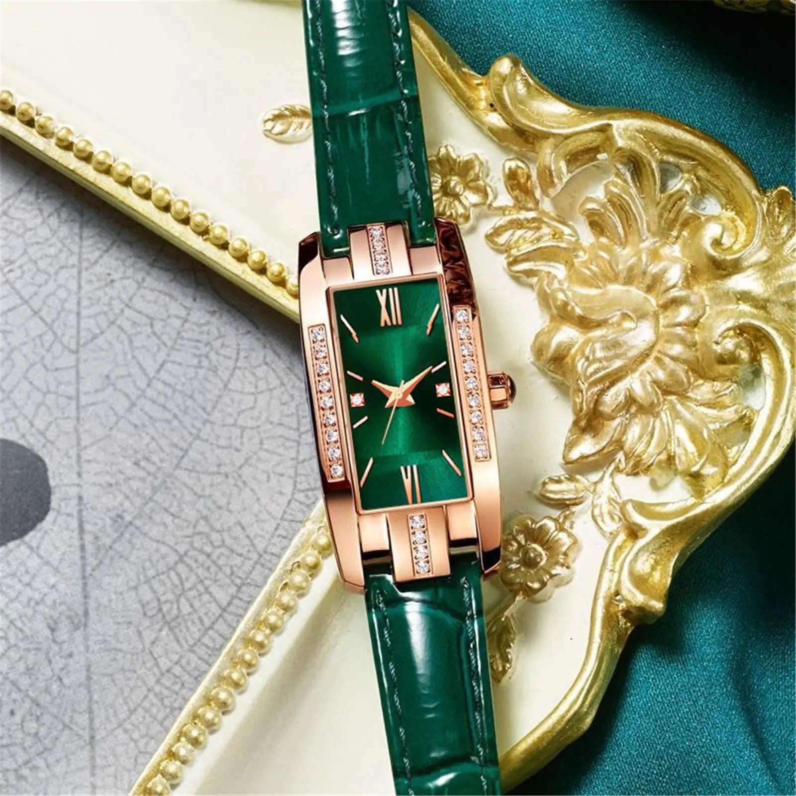 WOKAI Orologio da polso al quarzo verde con cintura da donna retrò classico casual di alta qualità Orologio rettangolare Orologio da polso per abbigliamento da studente per ragazze